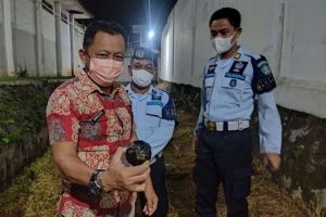 Bola Tenis Isi Sabu Terbang ke Dalam Lapas