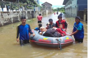 BPBD: 83 Warga Tetap Bertahan di Pengungsian Air Masih Tinggi 