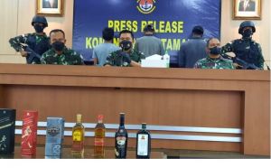 Sebanyak 6.750 Botol Miras Ilegal dari Singapura Ditahan