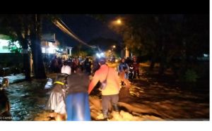 Tanggul Jebol, Satu Orang Tewas Terseret Arus Banjir