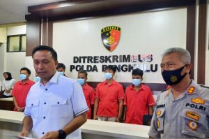 Polisi Tangkap 6 Tersangka Penimbun BBM Jenis Solar Subsidi