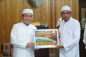 Al Haris Berikan Bantuan Bagi Masjid 
