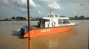 Seorang Anak Terseret Arus Sungai Batanghari Saat Bermain Rakit Pohon Pisang