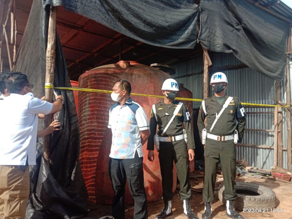 Grebe Gudang Minyak Ilegal .(Foto/IMCNews.ID)