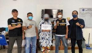 Seorang Ibu Ditangkap Terima Paket Ganja