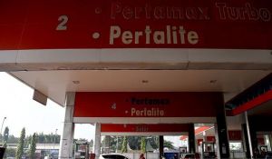 Pertamina Lakukan Penalti SPBU Layani Pembeli Pertalite Pakai Jeriken