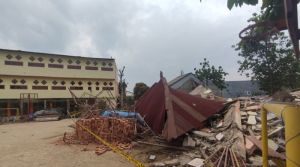 Polisi Palembang Benarkan Ada Korban Tewas Saat Gedung Sekolah Runtuh