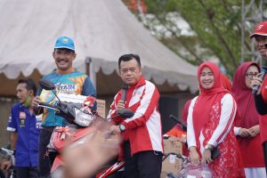 Al Haris Lepas Jalan Santai