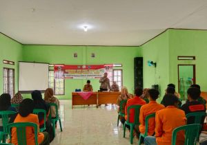 Bersama Satgas TMMD, Mahasiswa Sosialisasi Kamtibmas, Bahaya Narkoba dan Radikalisme