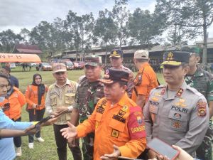 Gubernur Al Haris Sebut Kerinci Butuh Lima Jalur Evakuasi Susul Meningkatnya Aktifitas Gunung Kerinc