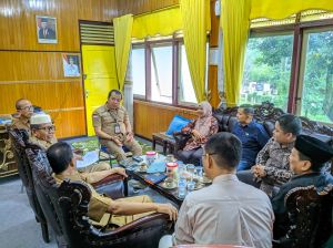 Kesbangpol Sepakat Bersama KI Sosialisasikan Keterbukaan Informasi