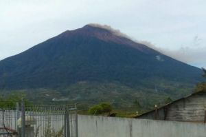 Gunung Kerinci Kembali Semburkan Abu