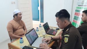 Diduga Selewengkan Dana Desa hingga Rp1,093 Miliar, Mantan Kades Koto Renah Ditahan 