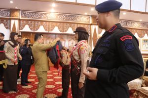 Lepas Kontingen Pramuka Jambi Ikuti Lomba Tingkat V Nasional, Al Haris Pesan Jaga Kekompakan
