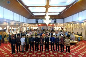 Wagub Sani Puji Peran Alumni Sebagai Ujung Tombak Pendidikan Islam di Hadapan Ratusan Alumni Gontor