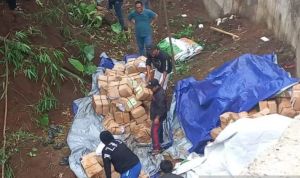 Truk Pengangkut Surat Suara Terjun ke Jurang