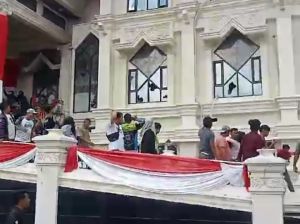 Polisi Segera Tetapkan 6 Tersangka Kasus Perusakan Kantor Gubernur Jambi, Diminta Serahkan Diri