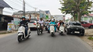 Naik Motor Bersama Menuju KPU Provinsi Jambi, Al Haris-Abdullah Sani Diantar Ribuan Massa
