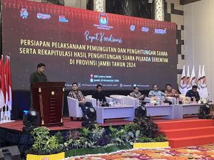Anggota KPU RI Idham Holik Beri Arahan Jelang Pemungutan Suara Pilkada Serentak 2024 di Jambi