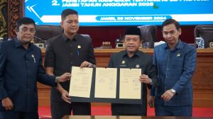 APBD 2025 Disahkan Rp 4,575 Triliun, Ketua DPRD Hafiz Minta Diimplementasikan dengan Baik