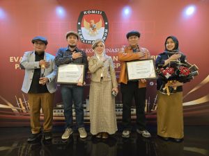 KPU Provinsi Jambi Raih 2 Anugerah Dari KPU RI