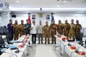 Bahas Pengembangan Transportasi, Al Haris Boyong Bupati dan Wali Kota Audiensi dengan Menhub