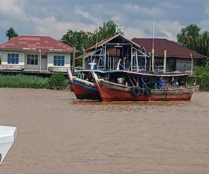 Rusak Ekosistem, Ditpolairud Polda Jambi Amankan Penangkapan Ikan secara Ilegal