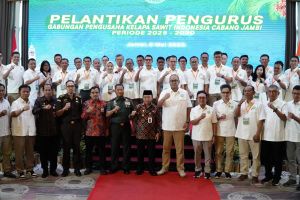Gubernur Al Haris Upayakan Putus Rantai Produksi CPO Kelapa Sawit