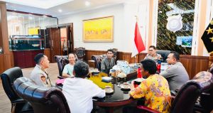 Bertemu Warga SAD, Kapolda Jambi: Kami Akan Rangkul Serta Hormati Kearifan Lokal