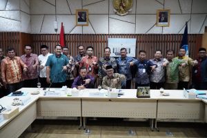 Gubernur Al Haris Boyong Bupati dan Wali Kota Temui Mendikdasmen RI