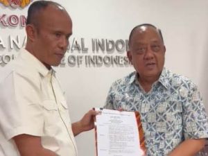 Mat Sanusi Resmi Terima SK Kepengurusan KONI Jambi