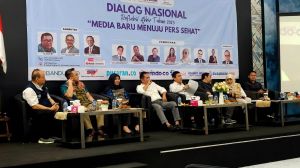 Ketua Dewan Pers Komaruddin Hidayat Buka Dialog Nasional SMSI