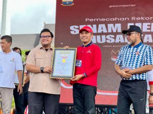 5.000 Warga Senam Melayu Nusantara Sambut HUT Jambi ke 69, KORMI Pecahkan Rekor MURI 