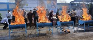 3,2 Juta Batang Rokok Ilegal Senilai Rp2,5 Miliar Dibakar