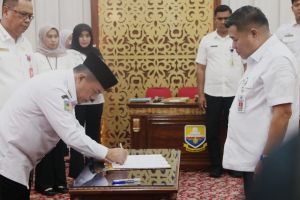 Gubernur Al Haris Tandatangani Perjanjian Kinerja dengan Seluruh Pejabat Pemprov Jambi