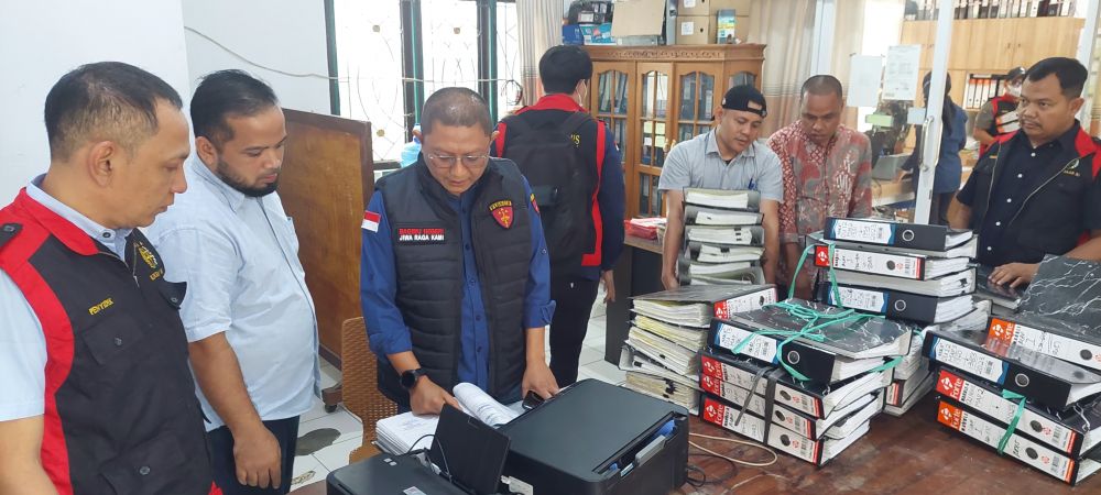 Geledah Kantor DPRD Merangin, Kejati Jambi Sita Komputer, Laptop Hingga Telpon Genggam