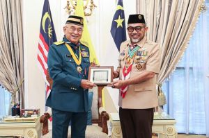 Jambi Mendunia: Gubernur Al Haris Terima Penghargaan Tertinggi Pengakap Malaysia di Melaka