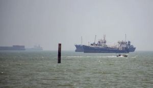 Selat Hormuz Dibebaskan Untuk Kapal Dagang