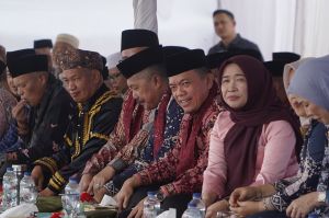 Gubernur Al Haris Harap Kenduri Sko Jadi Pemersatu dan Dorong Perbaikan Sarana Desa