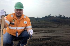 Bantah Buang Sampah di Lubang Tambang, Alam: Pengelolaan Limbah Diatur UU