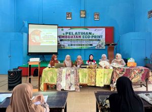 Pertamina EP Jambi Gagas Lansiapreneur Batik Eco-Print Dorong Lansia Berdaya