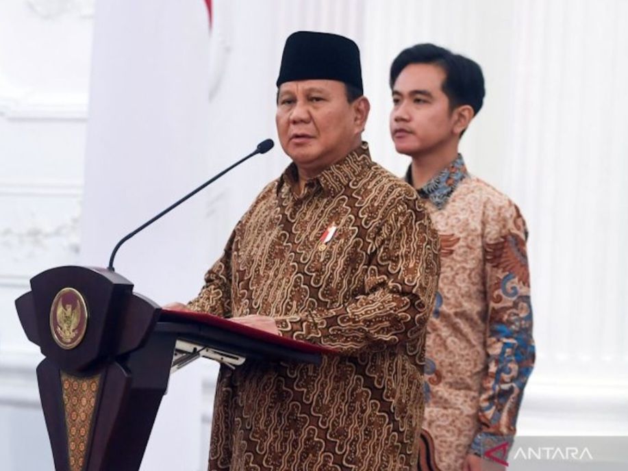 Poltracking Ungkap Rapor Kinerja Prabowo-Gibran di 7 Bidang, Ekonomi Paling Terpuruk